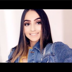 Meet your Posher, Idalis